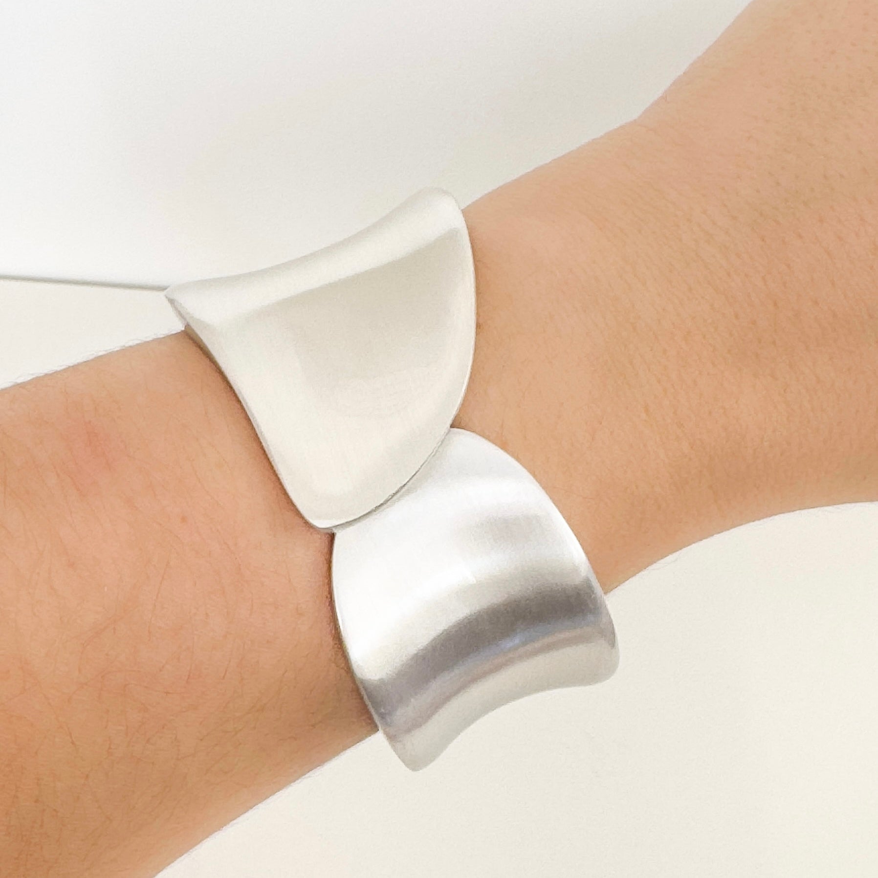 Bracelete Contorno